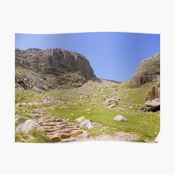 The Lake District: The Path Between the Scafells Póster