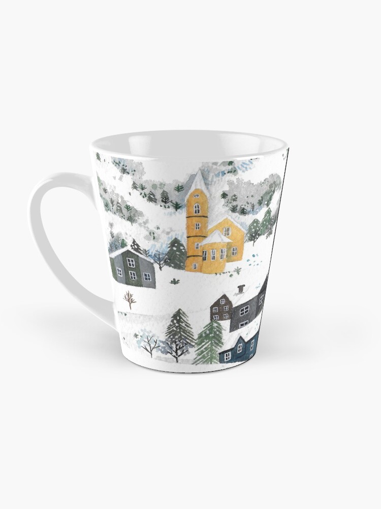 Imagen 3 de 4, Taza de café con la obra Paisaje invernal de pueblo en las montañas, diseñada y vendida por paulahurtado.