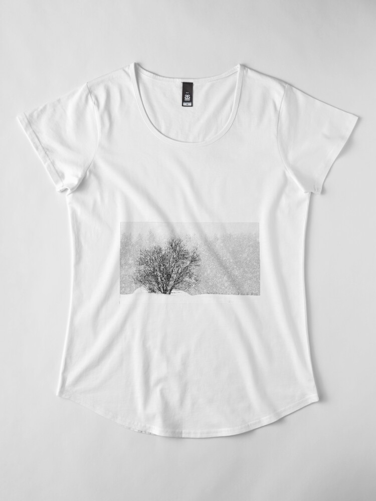 Alternate view of 25.1.2019: Lonely Tree in Snowfall II Premium Scoop T-Shirt