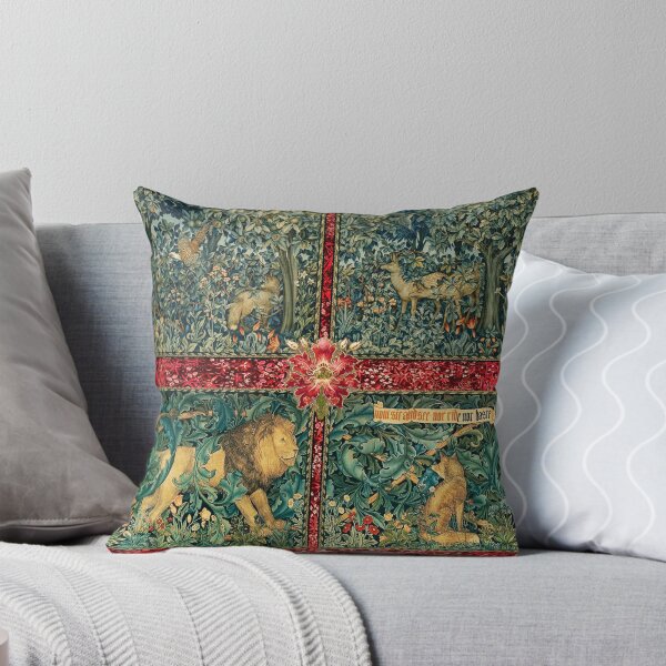 Item preview, ANIMAUX DE LA FORÊT DE VERDURE, LION, RENARD, FAISAN ET DOES Floral vert rouge Tentures designed and sold by BulganLumini.