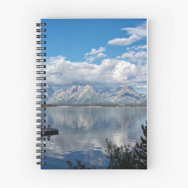 Aperçu de l'œuvre Grand Tetons dans la lumière du matin créée et vendue par Belinda Greb Photography.
