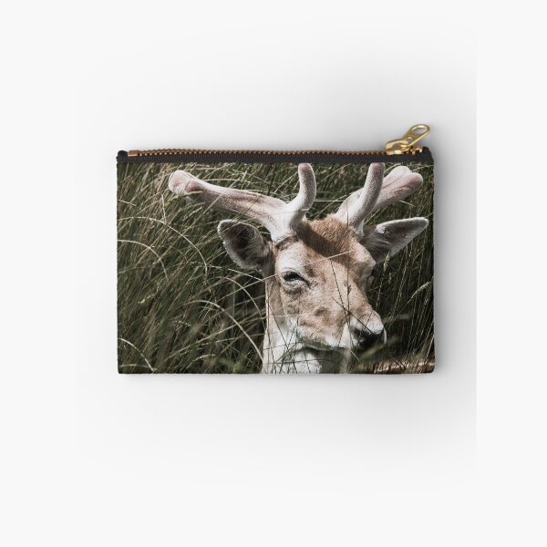 Artikelvorschau, Hirsch versteckt entworfen und verkauft von JackWilden.