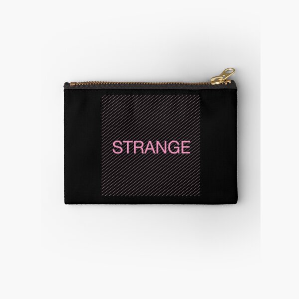 Aperçu de l'œuvre Strange créée et vendue par hawkie.