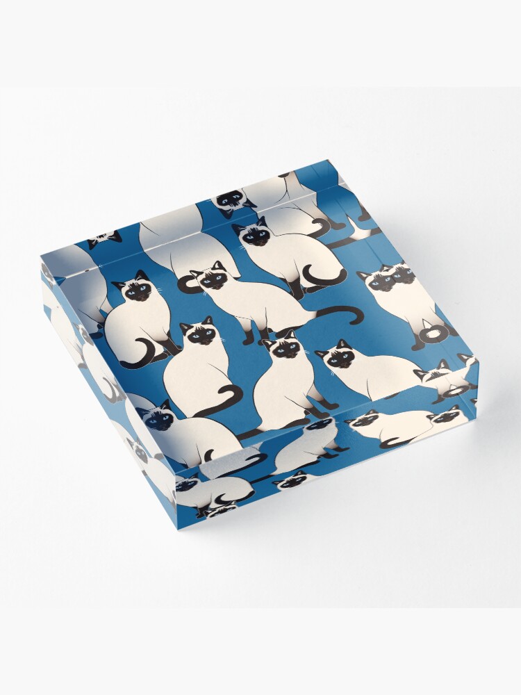 Alternate view of Siamese Cats on dark blue Acrylic Block
