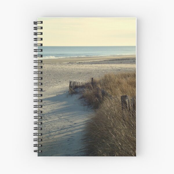 Aperçu de l'œuvre DESERTED BEACH - Calendar Image ^ créée et vendue par ctheworld.