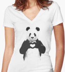 All you need is love Women's Fitted V-Neck T-Shirt
