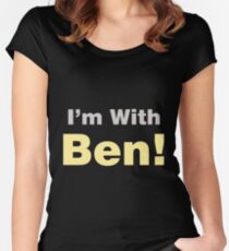 Camiseta entallada de cuello ancho Estoy con Ben Carson