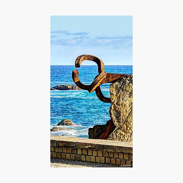 Vista previa del artículo con la obra «Peine del viento por Chillida 04», diseñado y vendido por Weston  Westmoreland.