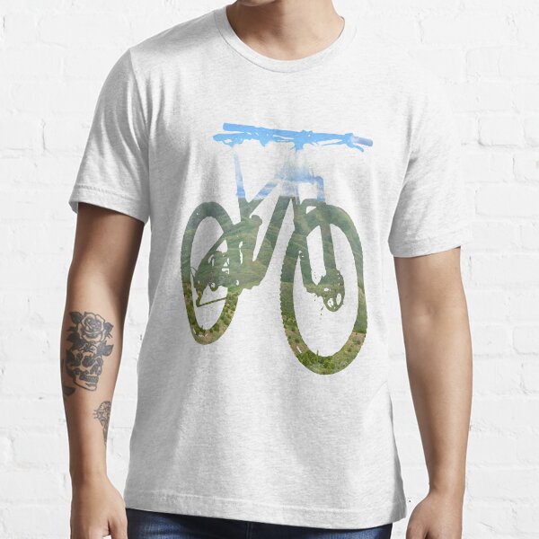 Mountain Bike Mountain und Sky - MTB Kollektion # 003 Essential T-Shirt