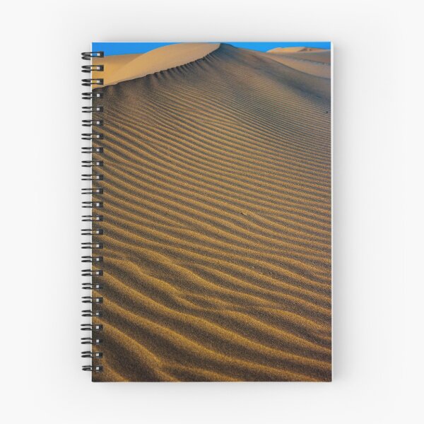 Aperçu de l'œuvre Dunes Secrètes créée et vendue par photosbyflood.