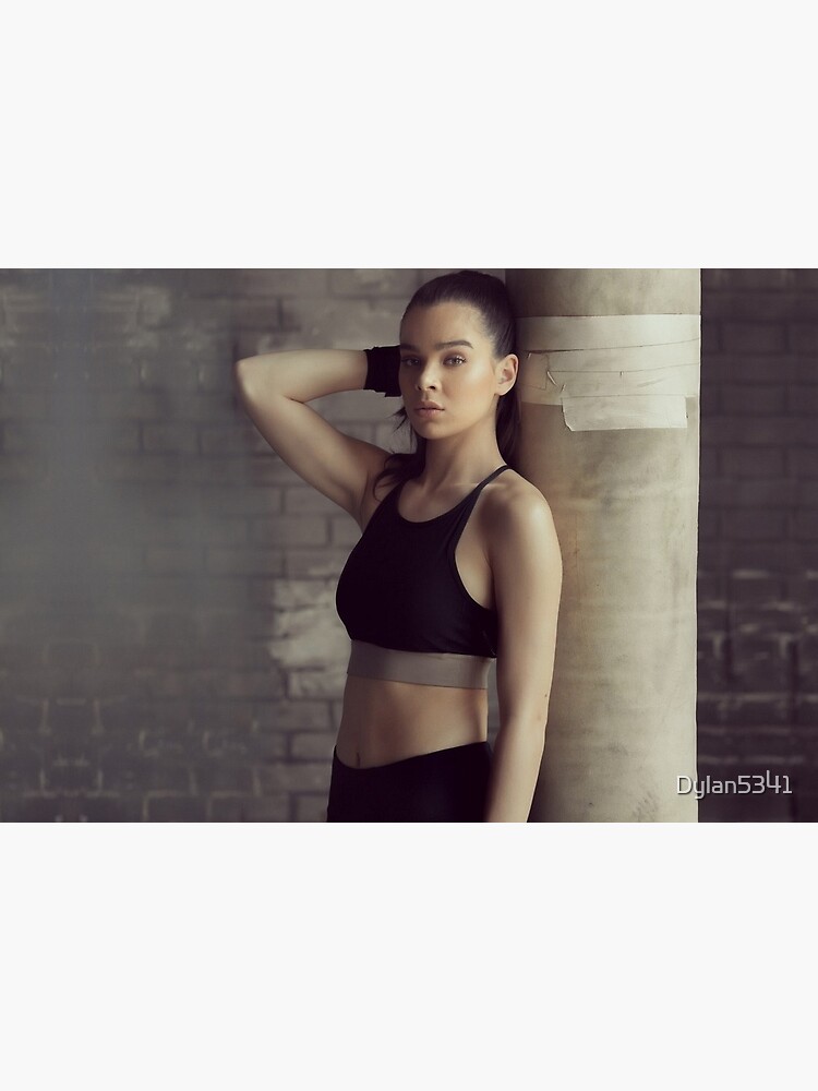 Hailee Steinfeld Mission Athlete 7