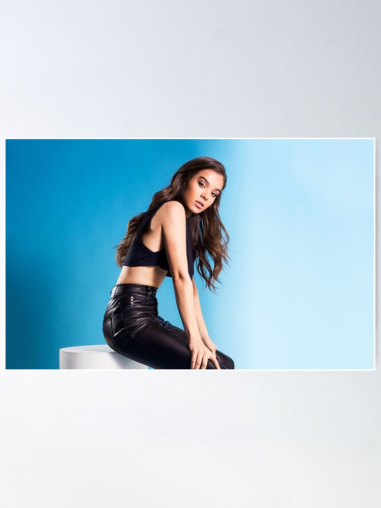 fposter,medium,wall_texture,