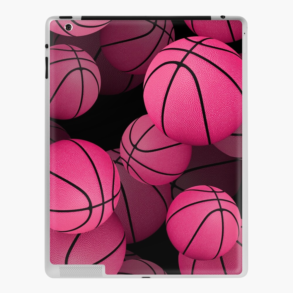 Coque et skin adhésive iPad for Sale avec l'œuvre « Ballon de football coeur  noir © GraphicLoveShop » de l'artiste graphicloveshop