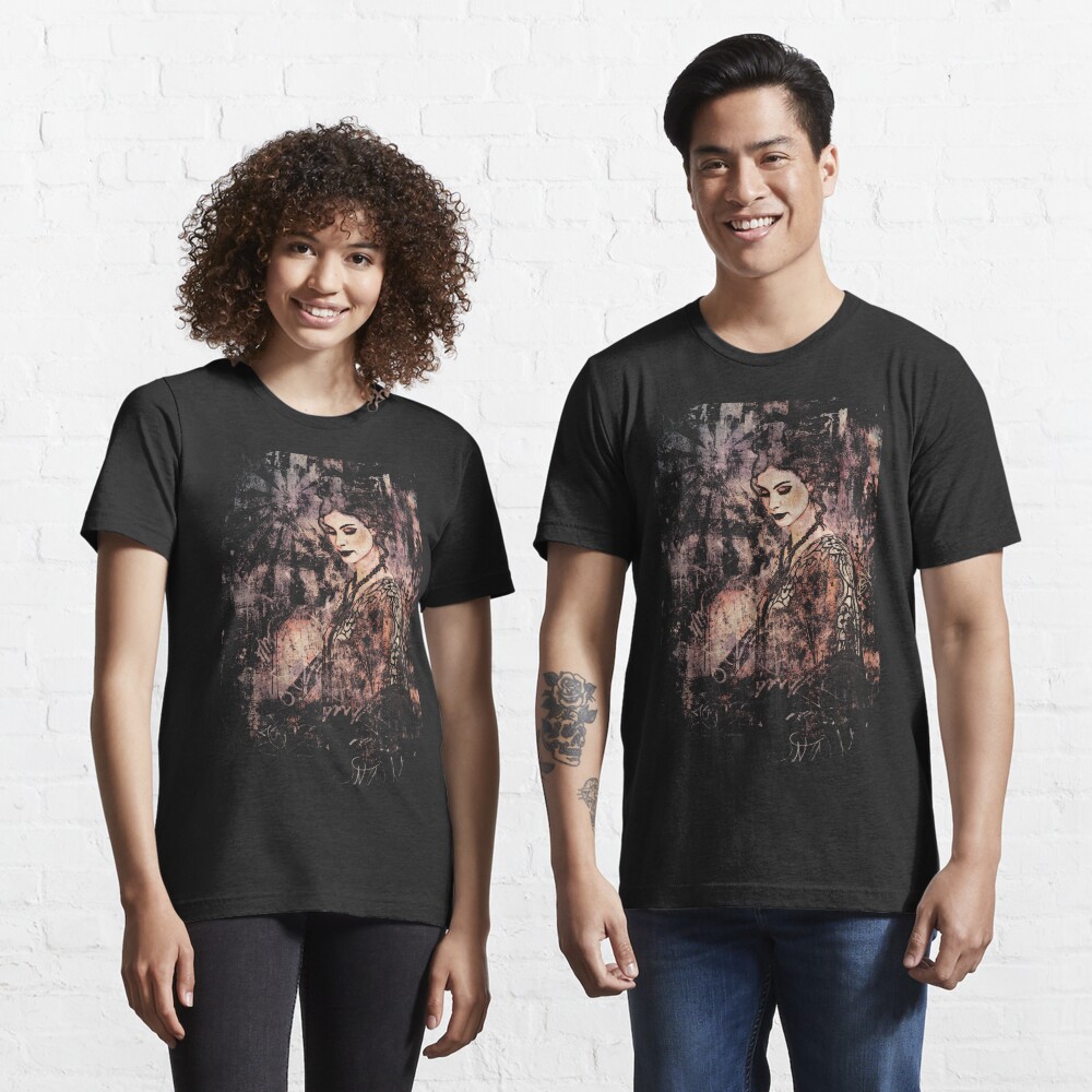 Inara Essential T-Shirt