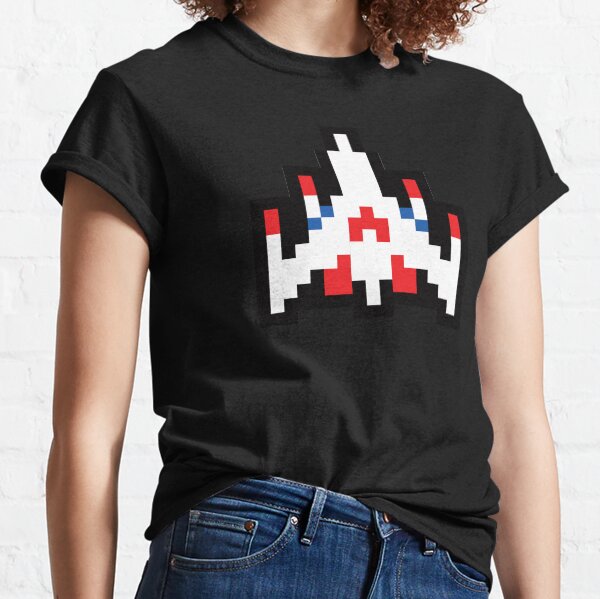 Retro classic arcade video game spaceship Classic T-Shirt
