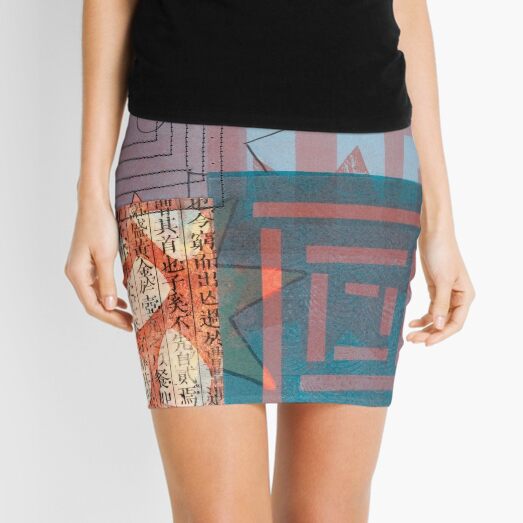 Star Smiling While Walking the Labyrinth Mini Skirt