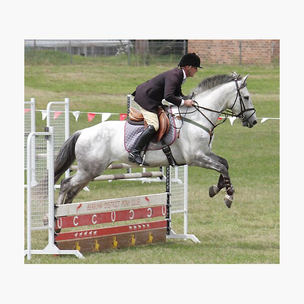 Aperçu de l'œuvre Moss Vale District Showjumping 11 créée et vendue par Samantha Bailey.