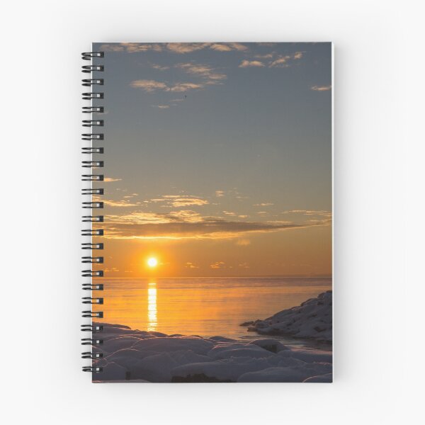 Artikelvorschau, -15 ° Sonnenaufgang entworfen und verkauft von Georgia Mizuleva.