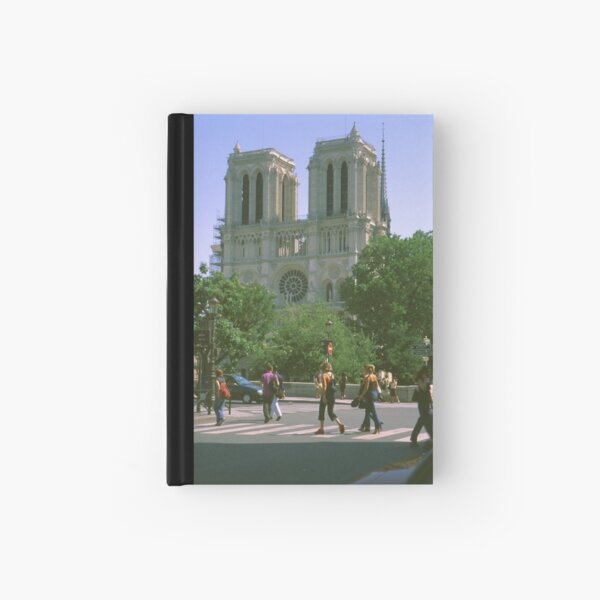 Aperçu de l'œuvre Notre Dame, Paris, August 2001 créée et vendue par Priscilla Turner.
