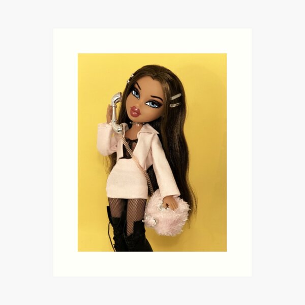 bratz dolls with brown hair and blue eyes