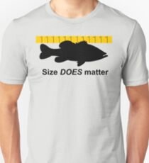 Size does matter - fishing T-shirt Unisex T-Shirt