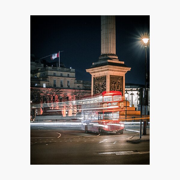 London klassischer Doppeldecker Langzeitbelichtung als Geisterbus  Fotodruck