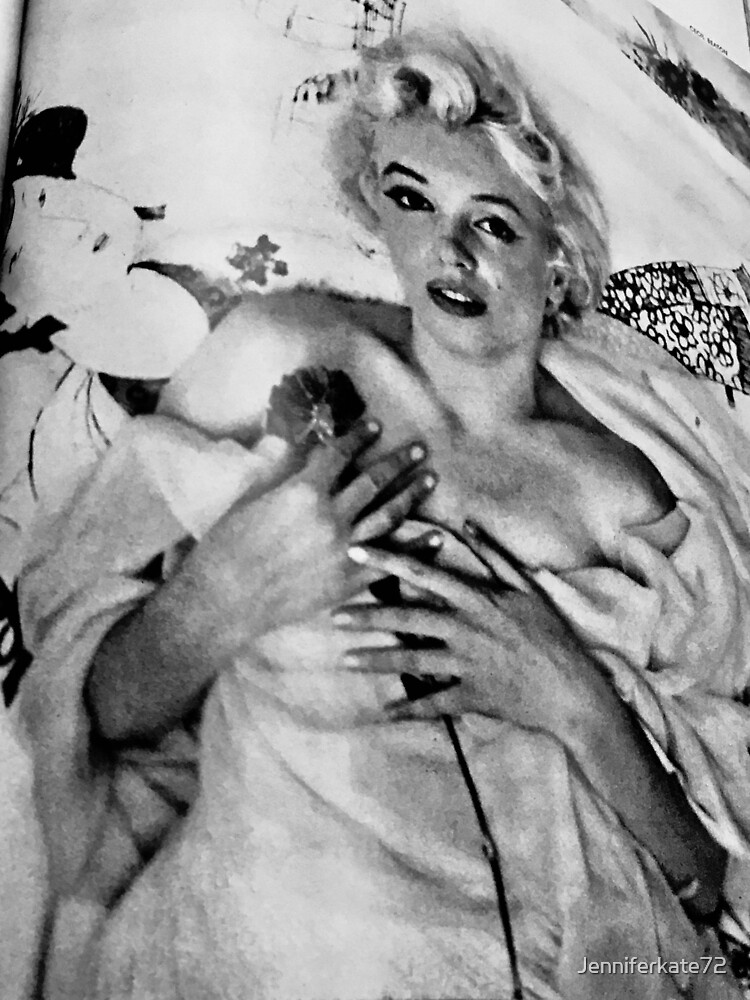 Disover Marilyn Monroe in Harper's Bazaar Premium Matte Vertical Poster