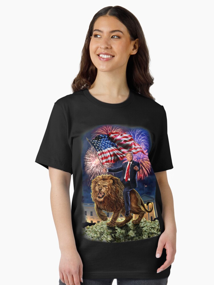 T-Shirt - Republican President Donald Trump Riding War Lion T-Shirt - Republican President Donald Trump Riding War Lion