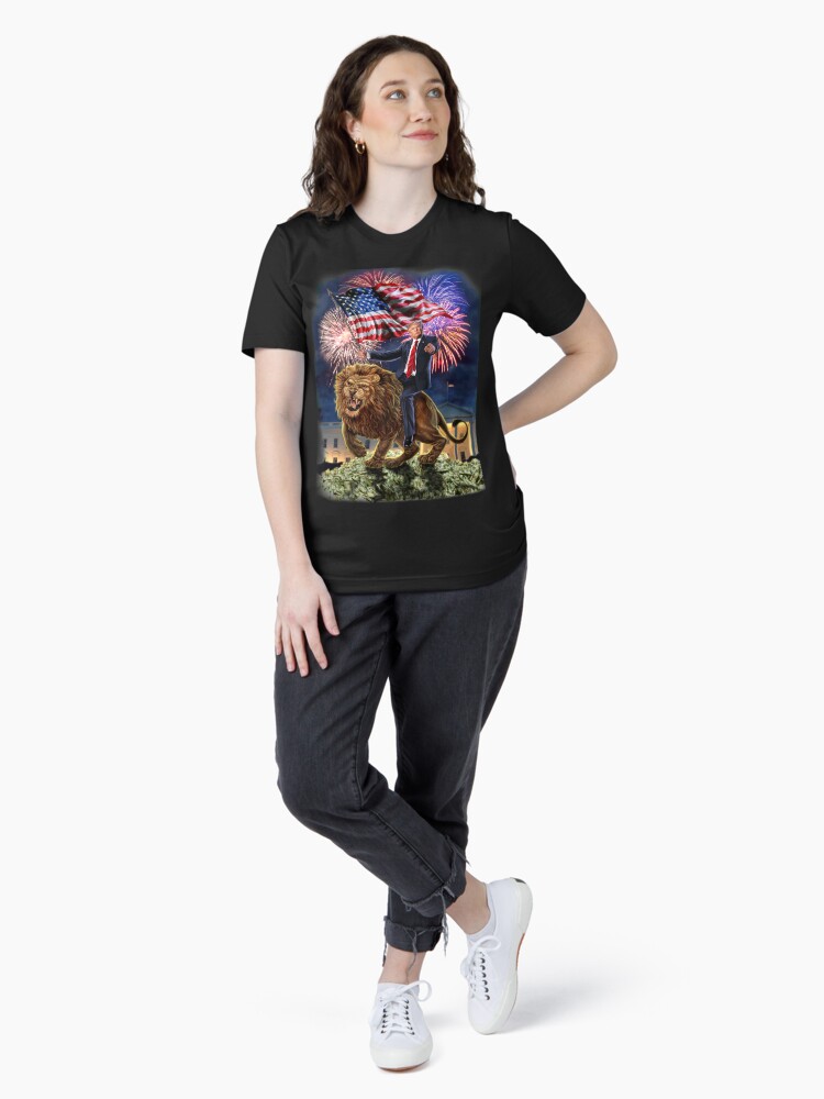 T-Shirt - Republican President Donald Trump Riding War Lion T-Shirt - Republican President Donald Trump Riding War Lion