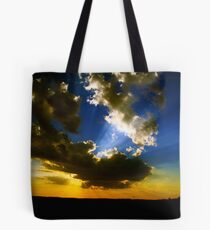 Sunset with Sun Rays Tote Bag