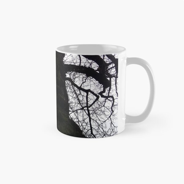 Aperçu de l'œuvre Arbre déchiqueté créée et vendue par renie faie.