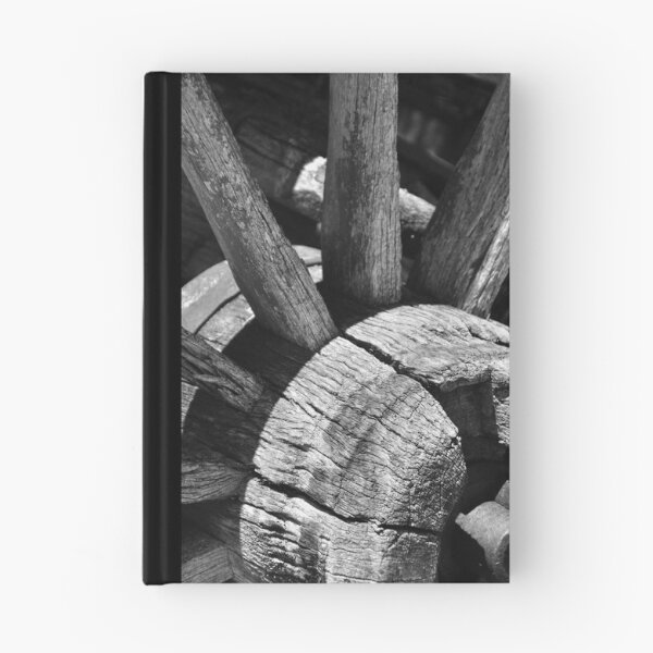 Artikelvorschau, Old wagon wheel entworfen und verkauft von Peter Rattigan.
