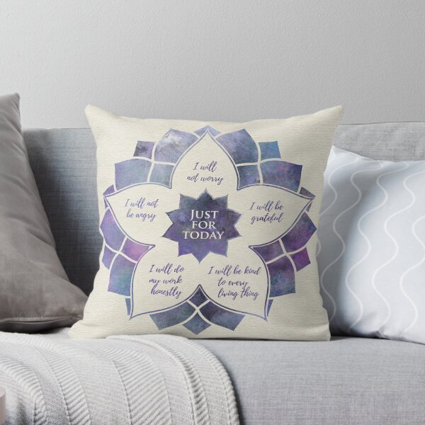 https://ih1.redbubble.net/image.746946068.2968/throwpillow,small,600x-bg,f8f8f8-c,0,120,600,600.u3.jpg