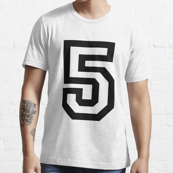 Nummer fünf Essential T-Shirt