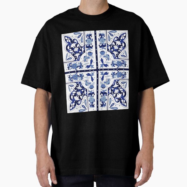 Traditional Blue and white print pattern Oversized T-Shirt