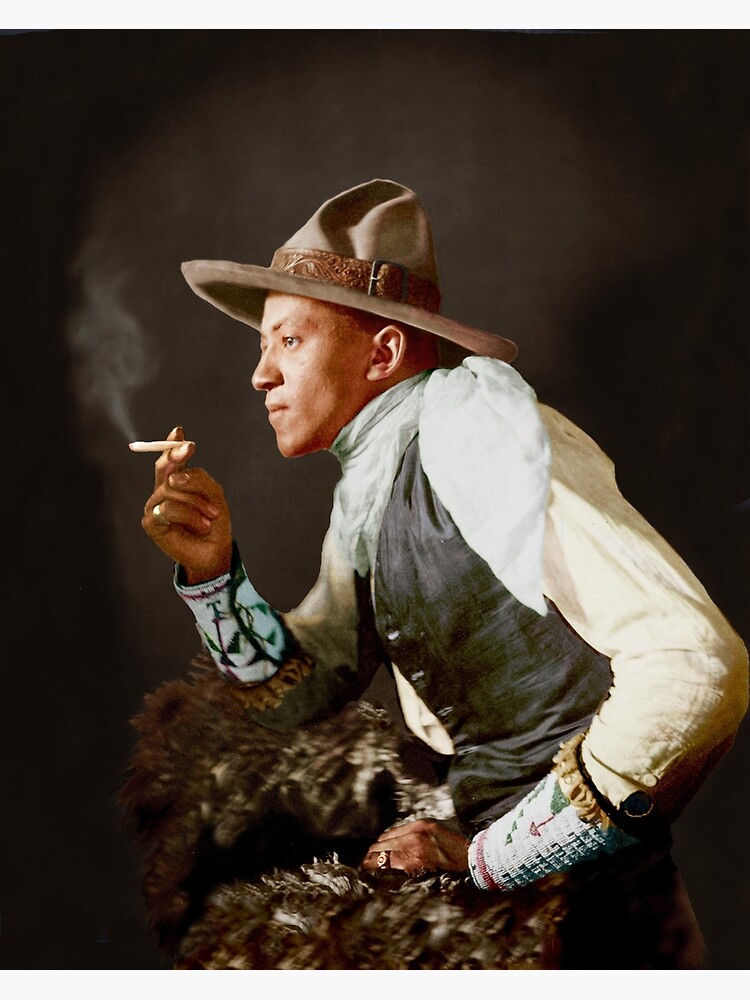 indios americanos fumando cigarrillos