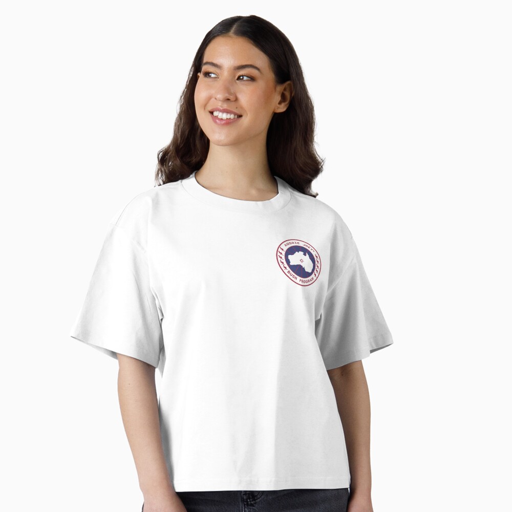 Aperçu de l'œuvre T-shirt boxy créée et vendue par LJBHOLSON.