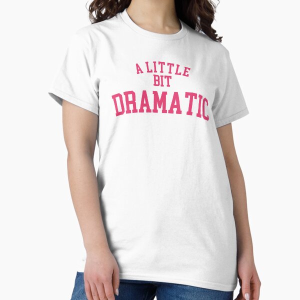 Aperçu de l'œuvre Chemise Regina George un peu dramatique créée et vendue par Creative Brat Design Studio.