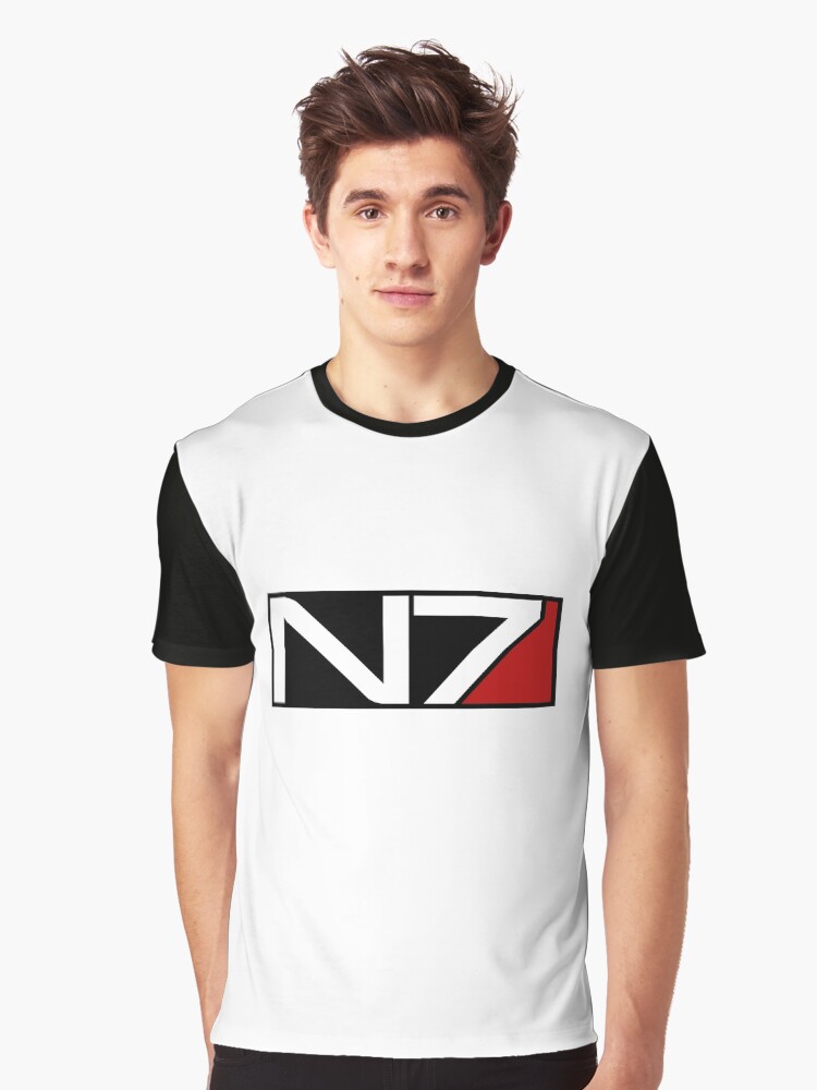 Imagen 1 de 5, Camiseta gráfica con la obra almohadas, etc., diseñada y vendida por TheHotdish.