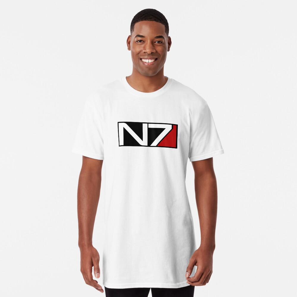 Vista previa del artículo con la obra «Camiseta larga», diseñado y vendido por TheHotdish.
