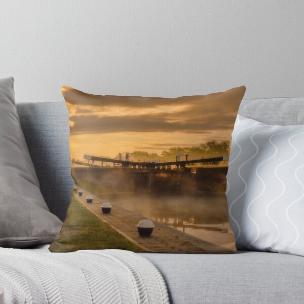 Item preview, #151 Salida del sol en Zouch Village, cerca de Sutton Bonington y Hathern, Leicestershire designed and sold by phutball.