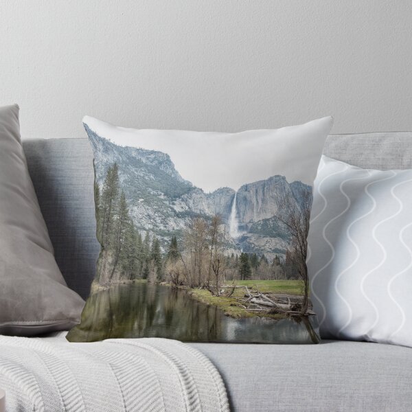Artikelvorschau, Yosemite Falls entworfen und verkauft von Belinda Greb Photography.