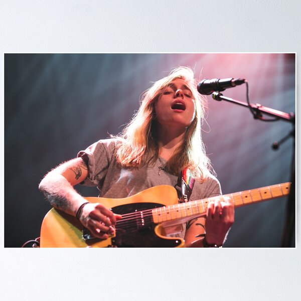 Artikel-Vorschau von Julien Baker, designt und verkauft von Aaron Corr.