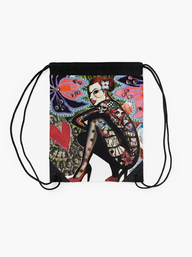 Aperçu 2 sur 3. Sac à cordon avec l'œuvre Tattoo Girl créée et vendue par Elfy Ka.