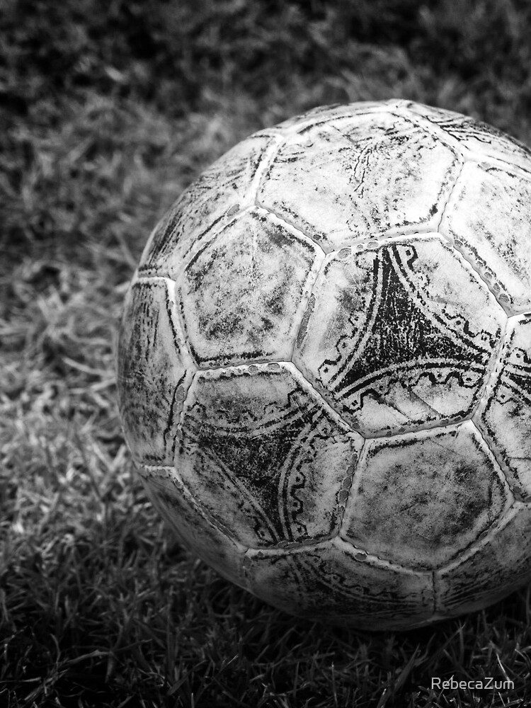 Soccer ball by RebecaZum