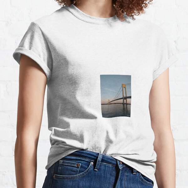 famous place, international landmark, Fort Wadsworth, New York City, USA, american culture, suspension bridge, water, architecture, river Classic T-Shirt