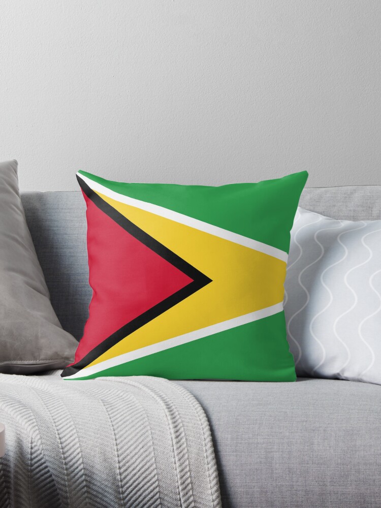 Aperçu 1 sur 3. Coussin avec l'œuvre Drapeau de Guyana créée et vendue par Shorlick.