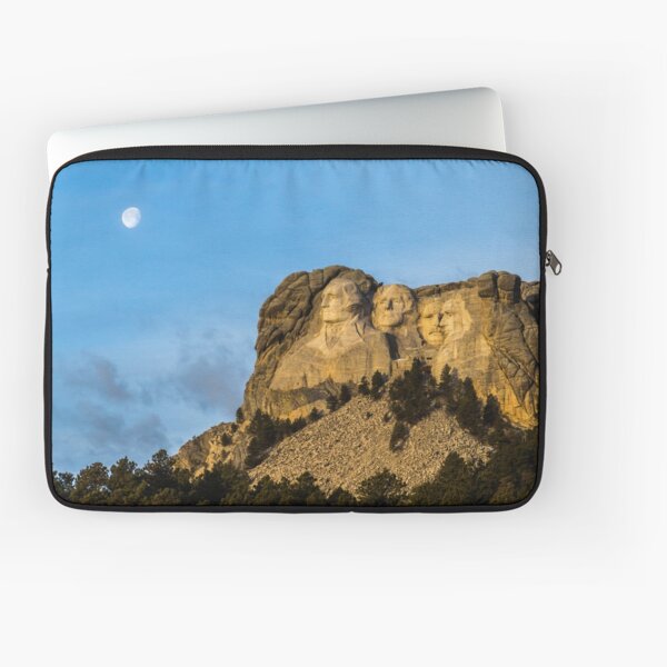 Setting Moon Over Mt Rushmore Laptop Sleeve