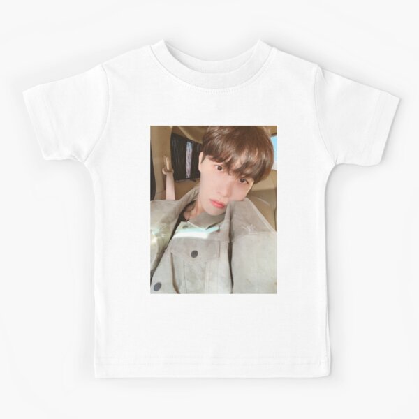 BTS JUNGKOOK Selfie  Lightweight Sweatshirt for Sale by Destsuarez999