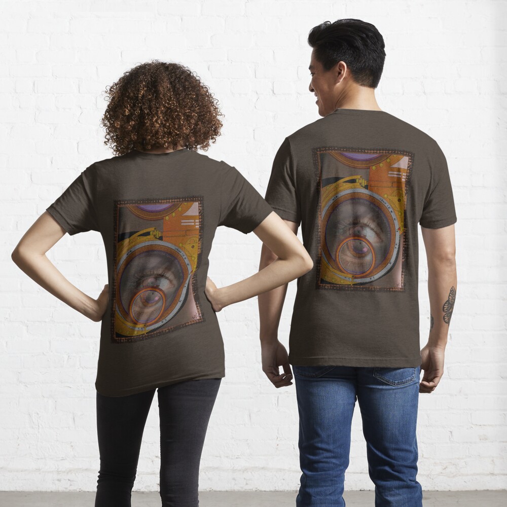 eye as a lens - steampunk variations Essential T-Shirt